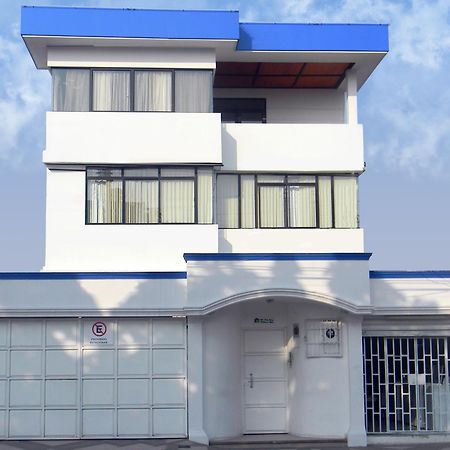 Hoteles en Guayaquil - Suites Guayaquil Cerca del Aeropuerto Exterior foto