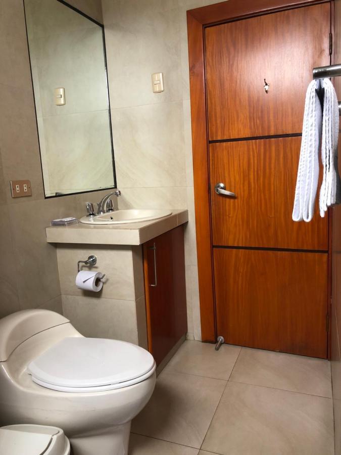 Hoteles en Guayaquil - Suites Guayaquil Cerca del Aeropuerto Exterior foto