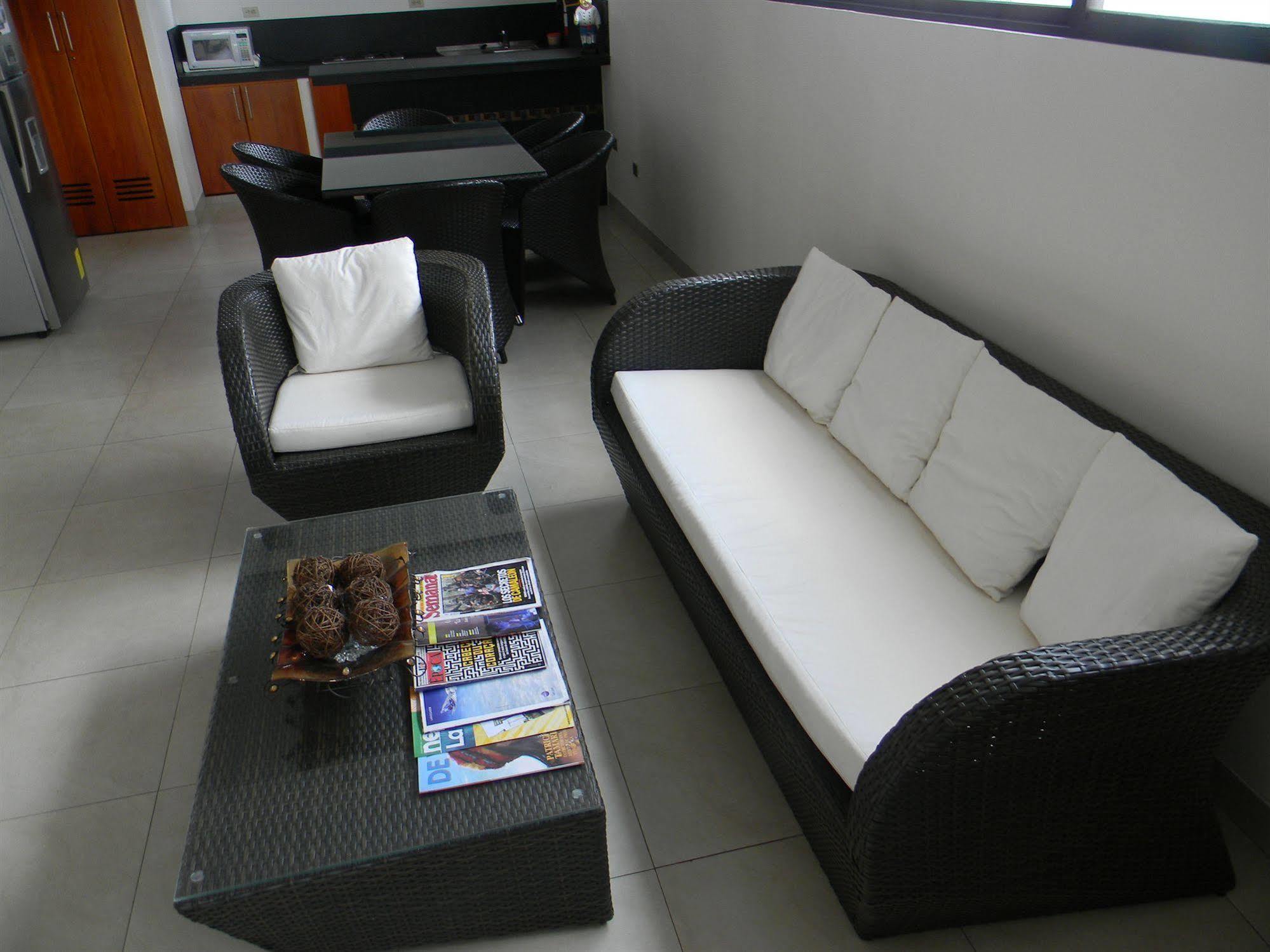 Hoteles en Guayaquil - Suites Guayaquil Cerca del Aeropuerto Exterior foto